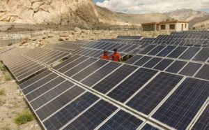 <p>Ladakh will produce 100,000 megawatts of solar power by 2050 (Image by Harikrishna Katragadda/Greenpeace)</p>