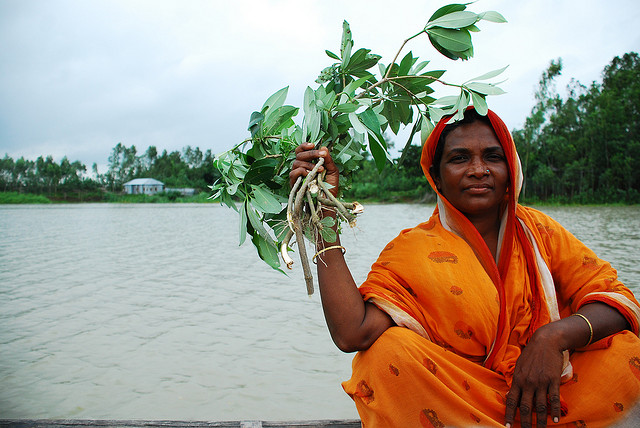 <p>200,000-300,000 families in Bangladesh each year, with an estimated one third of them becoming destitute (Photo by Amir Jina)</p>