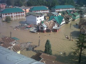 <p>Three weeks on, almost half of Srinigar city is still submerged and the need for basic supplies and shelter is becoming desperate</p>