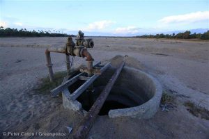 <p>Dry well in Karimnagar, Andhra Pradesh, where the failing monsoons of 2009 left farmers struggling with drought and water-demanding crops, including rice and cotton.</p>