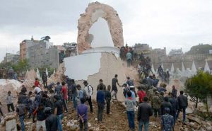<p>Dharara tower in Kathmandu, which collapsed in Saturday&#8217;s earthquake (Image by AFP)</p>