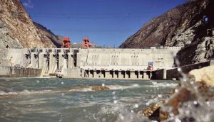 <p>China will resurrect series of controversial hydropower dams in south-west China on rivers originating on the Tibetan Plateau.</p>
