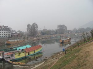 <p>The Jhelum, central to Kashmir&#8217;s beauty, is under threat [image by Athar Parvaiz]</p>