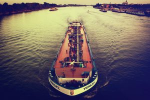 <p>Inland waterways could revolutionise trade in South Asia [image by fr4dd/Flickr]</p>