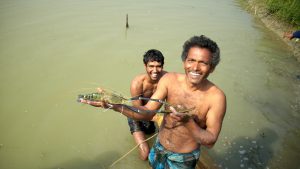 <p>Fishermen of the Ganga delta are badly affected by climate change and are seeking adoptive technologies [Photo by WorldFish]</p>