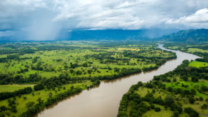 <p>El desarrollo de zonas rurales de Colombia forma una parte central del Acuerdo de Paz (imagen: <a href="https://www.flickr.com/photos/miljoverndepartementet/34512555363/in/album-72157682815036001/" target="_blank" rel="noopener">Norway Ministry of Climate and Environment </a>)</p>