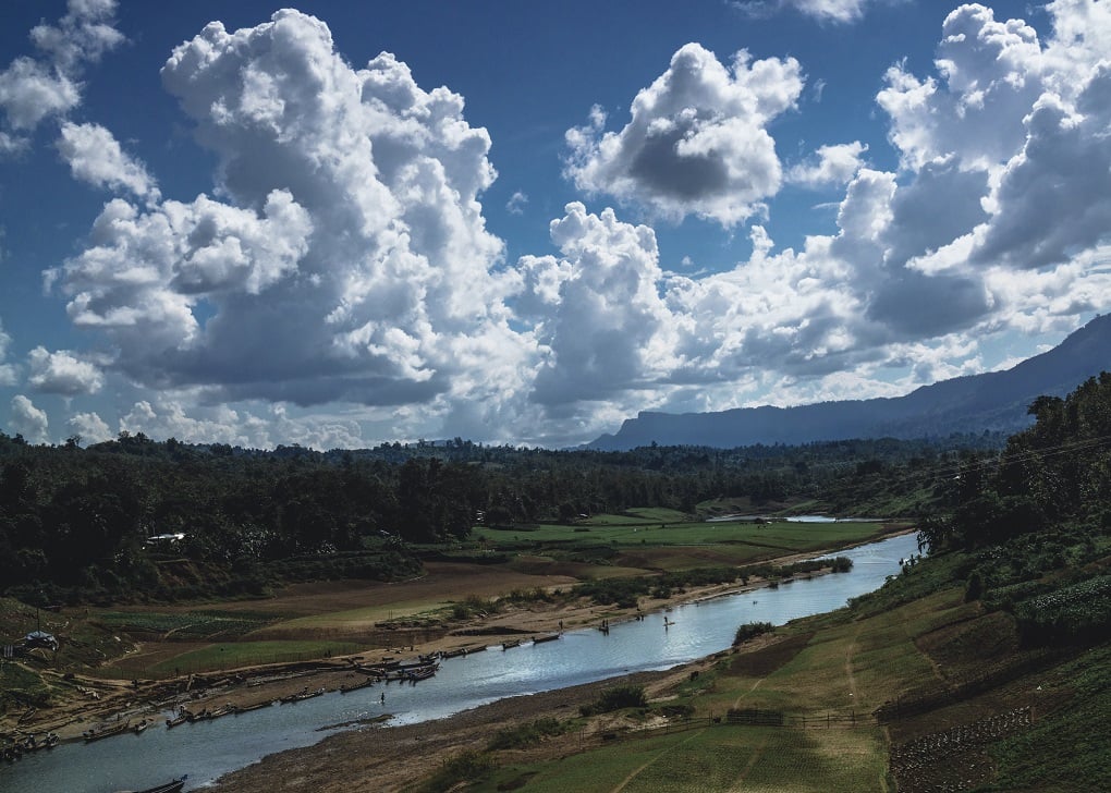 <p>The drying of the riverbed has led to people farming on its land [image by: Asif Yousuf]</p>