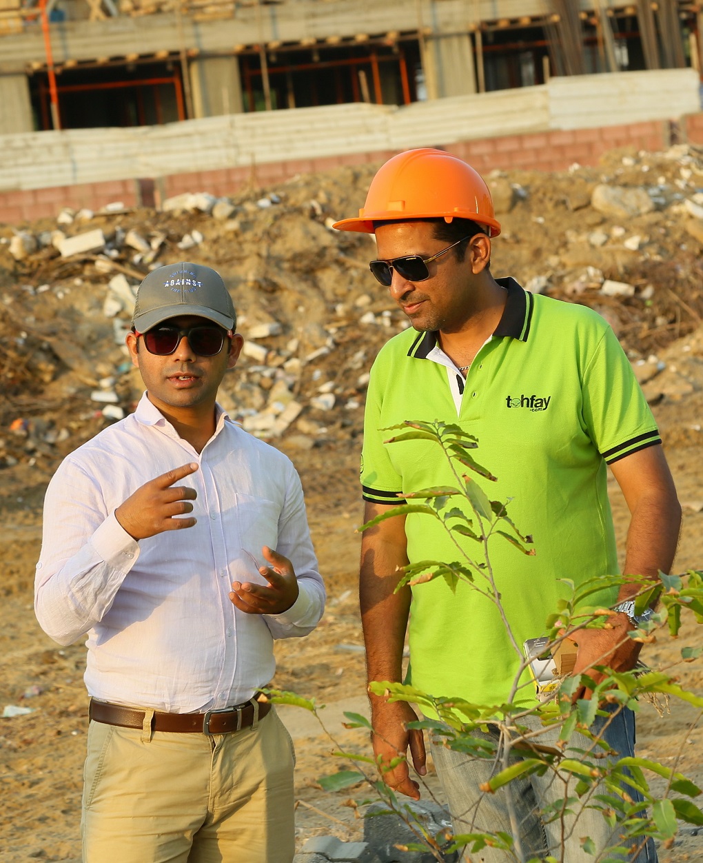 Shubendhu Sharma (left) and Shahzad Qureshi (right) discussing the design of the urban forest to be created in Karachi [image by: Urban Forest]