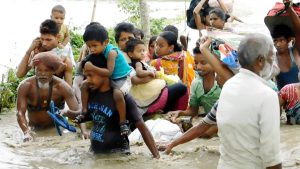 <p>Escaping the Dhansiri floods in Assam [Image by: Rubul Ahmed]</p>