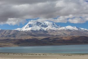 <p>Rakchaas Taal (Demon Lake) south of Kailash. Many Nepalese believe it is the source of the Karnali, but scientists dispute this [image by: Nabin Baral]</p>