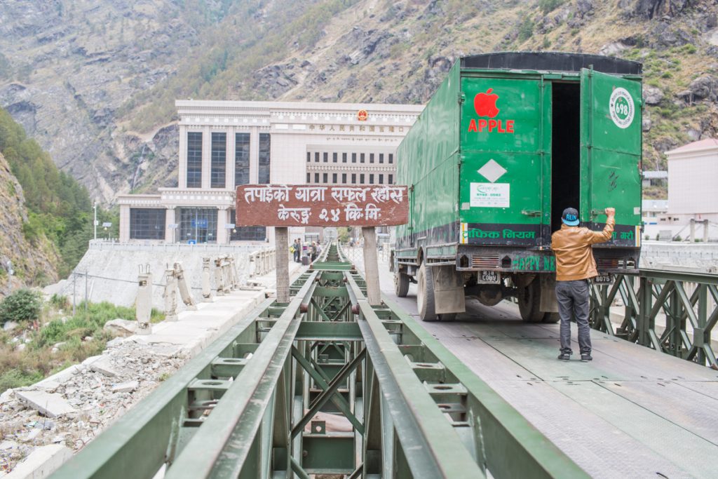 A truck prepares to enter into China at Nepal’s border to Tibet in Rasuwa Ghadhi (Image: Nabin Baral)