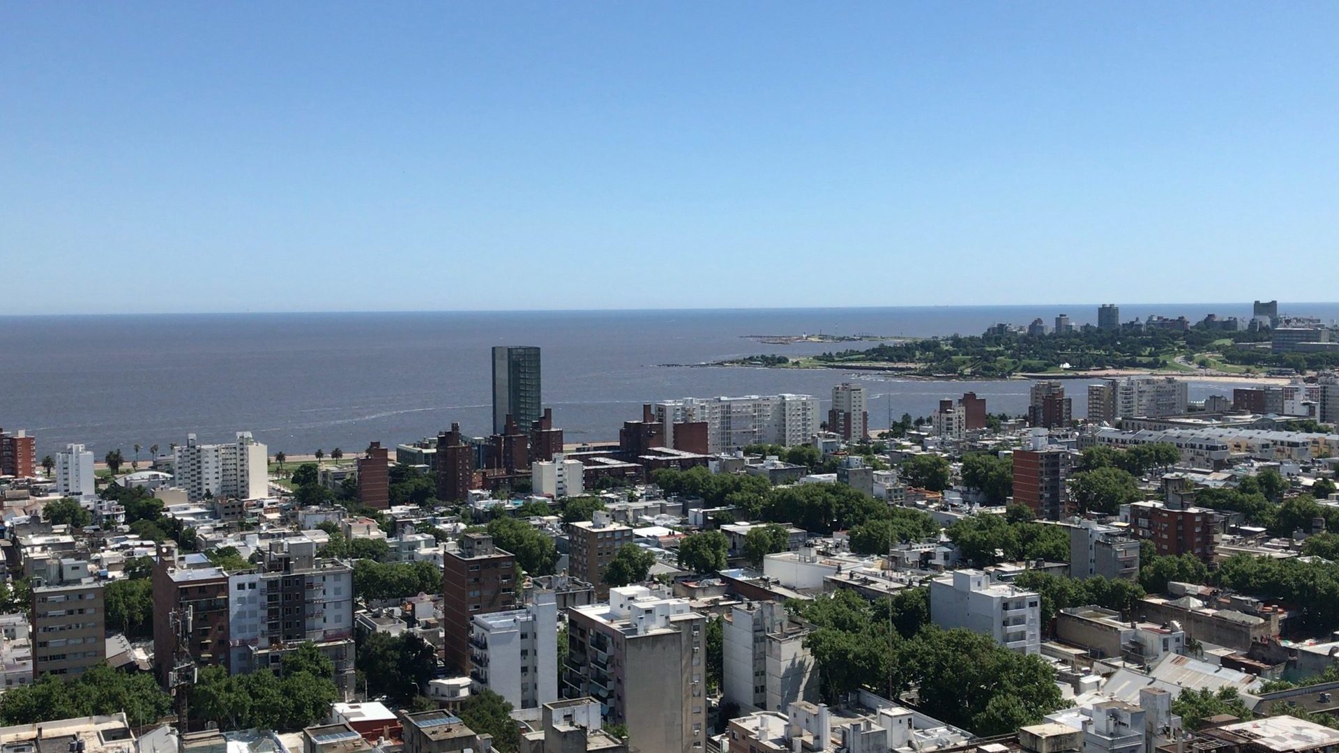 <p>Una vista panorámica de Montevideo, Uruguay. Imagen: Fermín Koop</p>