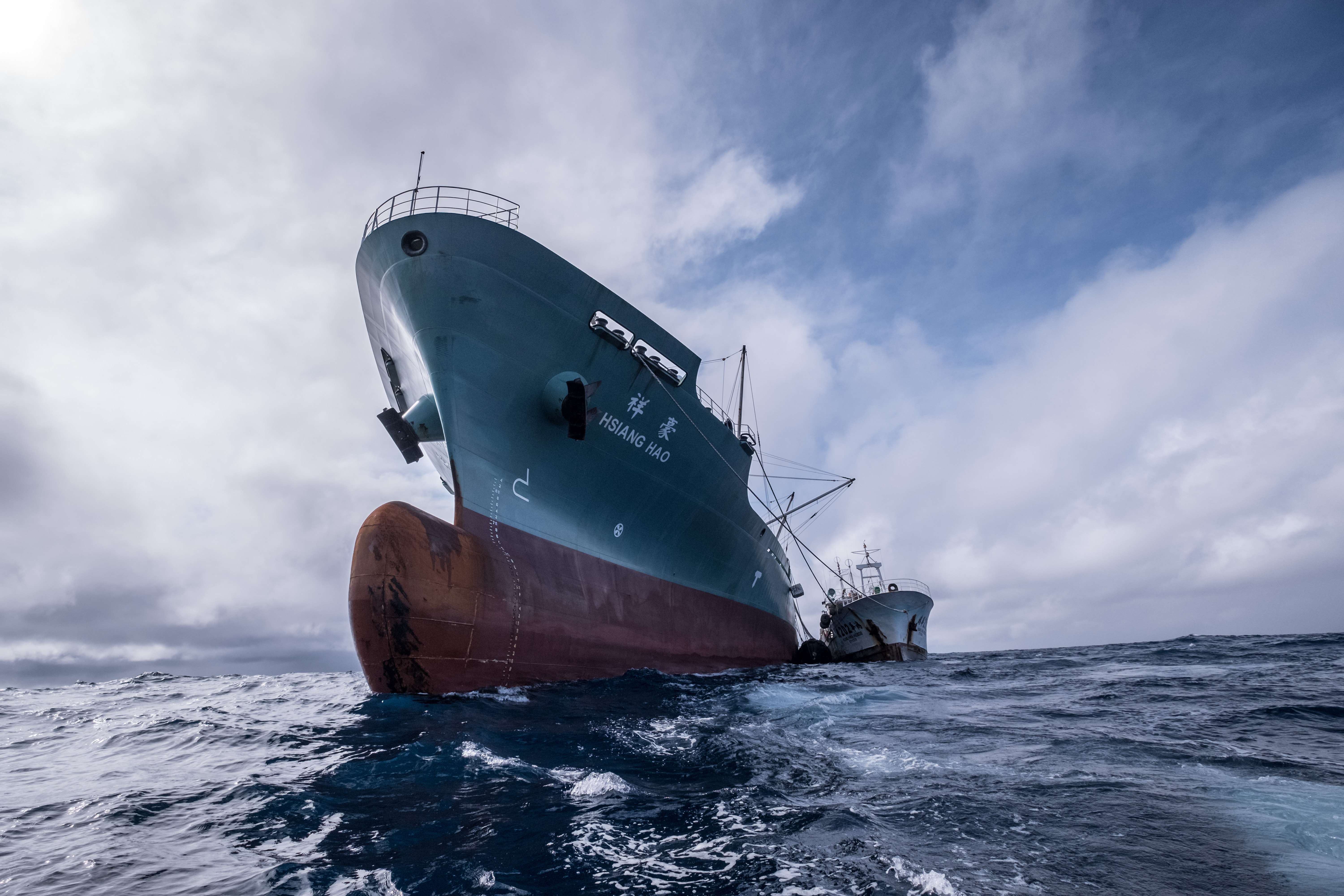 Transshipment in the Miid-Atlantic Ocean