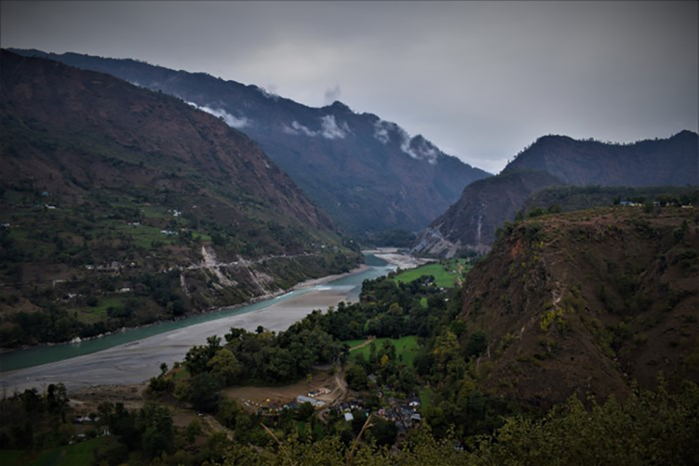 The Mahakali River flowing between Baitadi in Nepal and Pithoragarh in India
