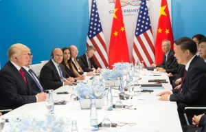 <p>特朗普本周将访问中国，气候问题很可能不再是优先议题。图片来源：<a href="https://www.flickr.com/photos/whitehouse/35450047340/in/album-72157685885349776/">Shealah Craighead/The White House</a></p>