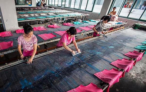 Sustainable fashion can help cut textile waste and pollution | Dialogue ...