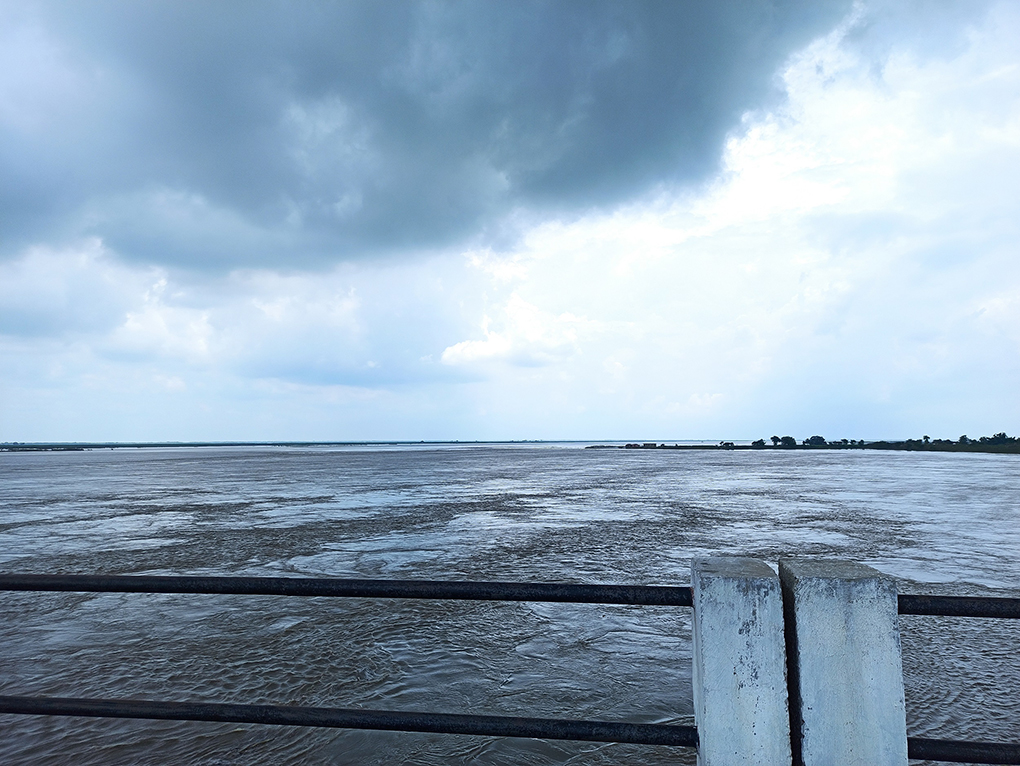 Budhi Gandak river in flood [Image by: Manoj Singh]