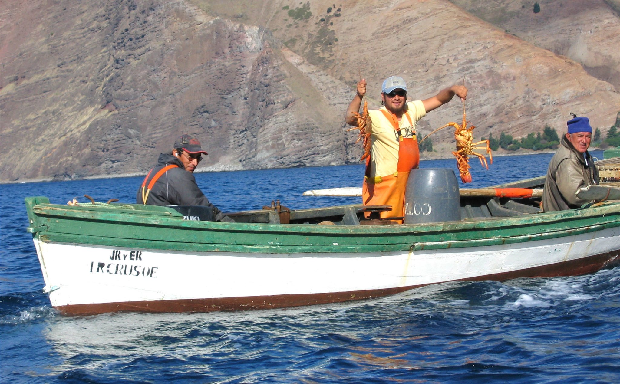 <p>A long history of environmental protection and sustainable fishing means there is an abundance of marine life for the small community of the Juan Fernández Islands (Image:<a href="https://commons.wikimedia.org/wiki/File:Isla_Juan_Fernandez-_Langostas_(Lobsters).jpg">wikimedia</a>)</p>