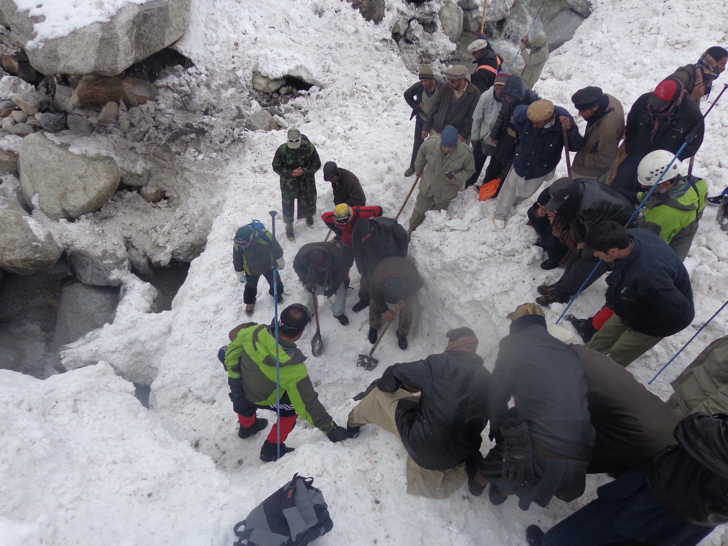 Rescuers working after the Susoom avalanche [image courtesy: AKAH-P]