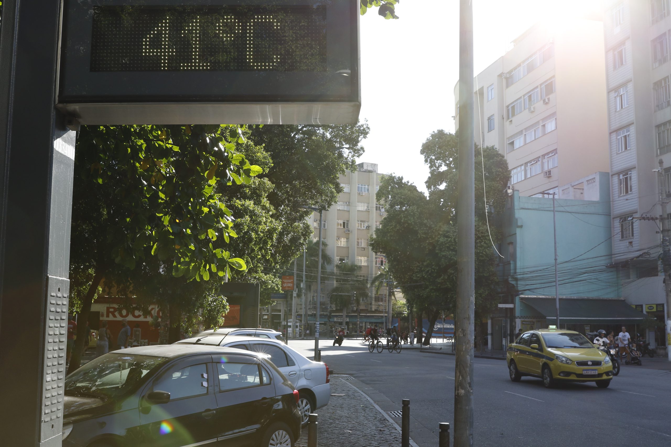 A digital thermometer shows a temperature of 41C during a heatwave in Rio de Janeiro, Brazil