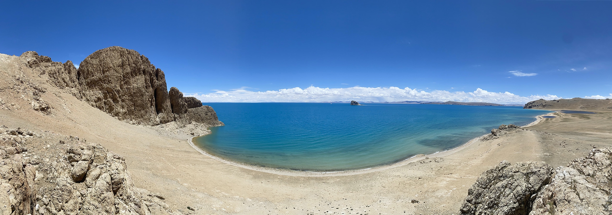 panama view of lakes in Changtang, Qinghai-Tibet Plateau