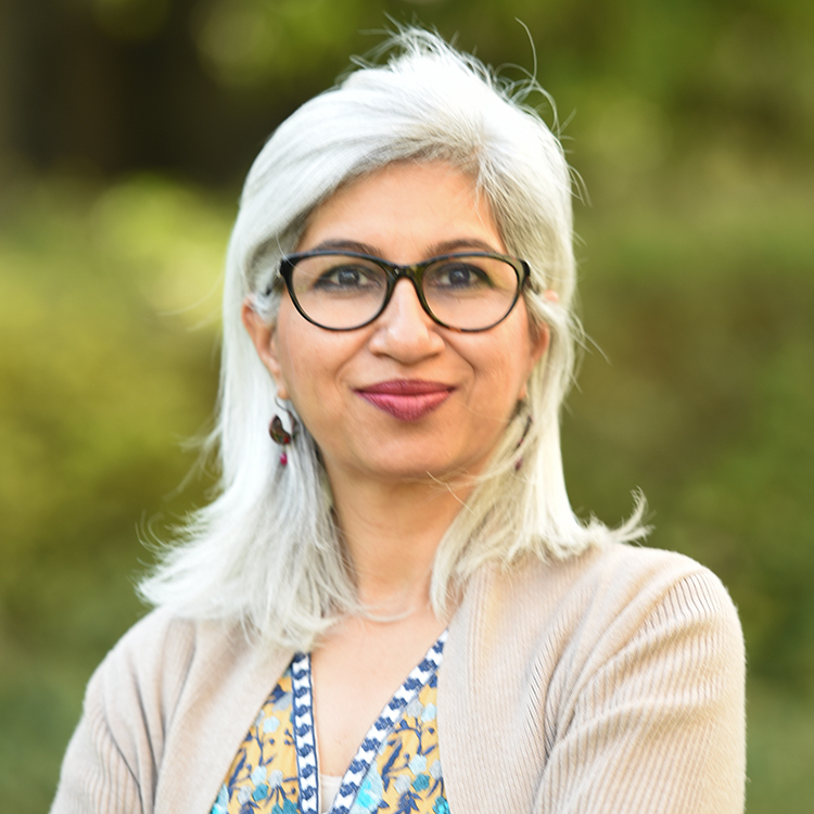 Zofeen Ebrahim headshot