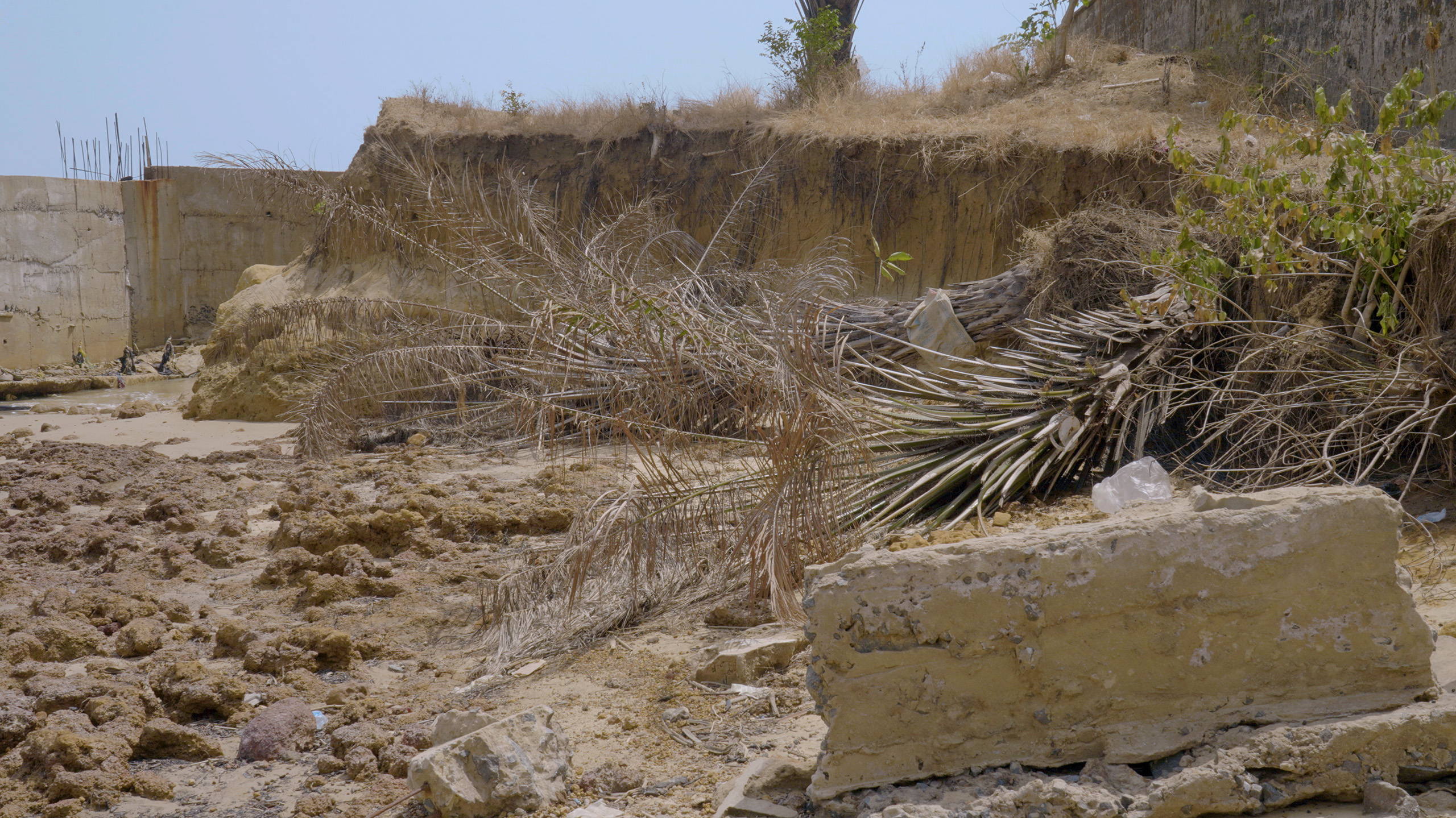 close view of eroded beach