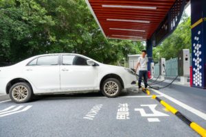 <p>Fast-charging an electric car in Fuzhou, eastern China (Image: Alamy)</p>