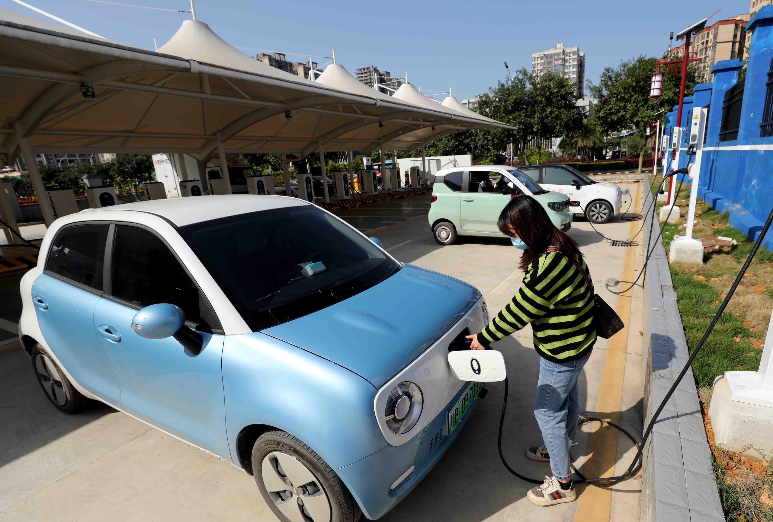 Charging an electric vehicle