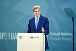 <p>John Kerry at the 2023 UN climate summit in Dubai. A well-placed source told China Dialogue that Kerry does not see himself as “retiring”, but going to continue to work on climate action through other means. (Image: Alamy)</p>