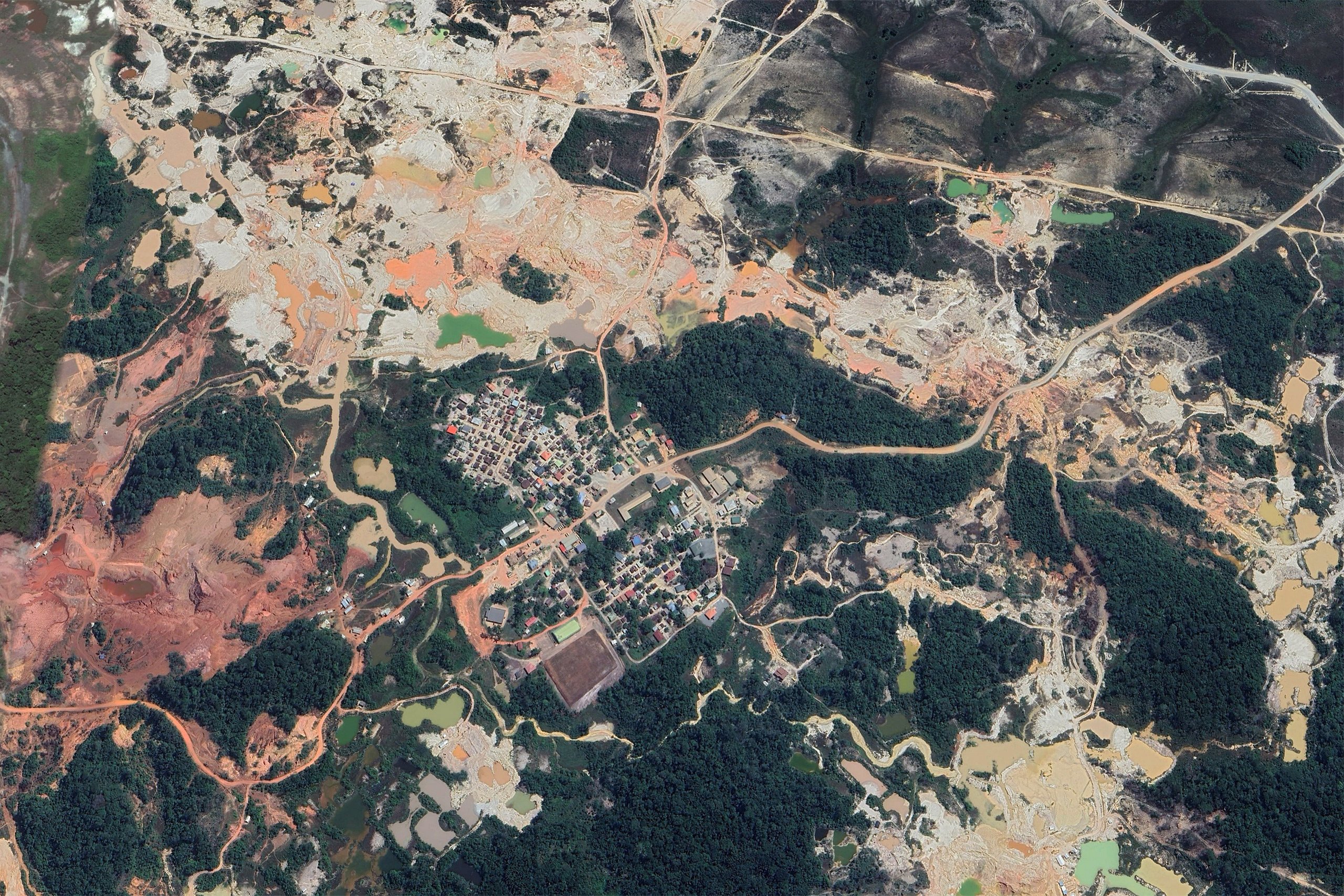 Quilombo de Nieuw Koffiekamp, no distrito de Brokopondo, está incrustado em área de mineração de ouro