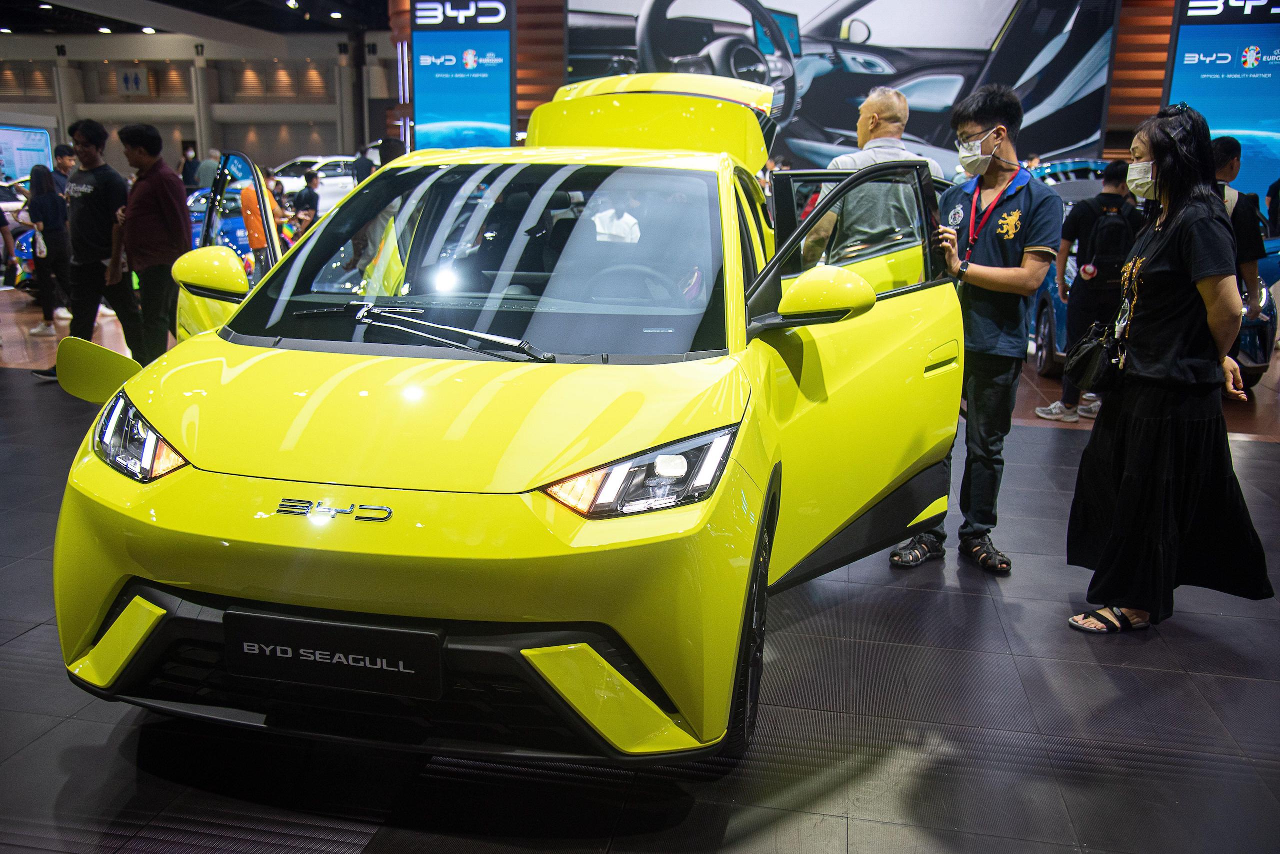 <p>The Seagull by Chinese carmaker BYD is one of the first mass-produced electric cars to use a sodium-ion battery (Image: Peerapon Boonyakiat / Alamy)</p>