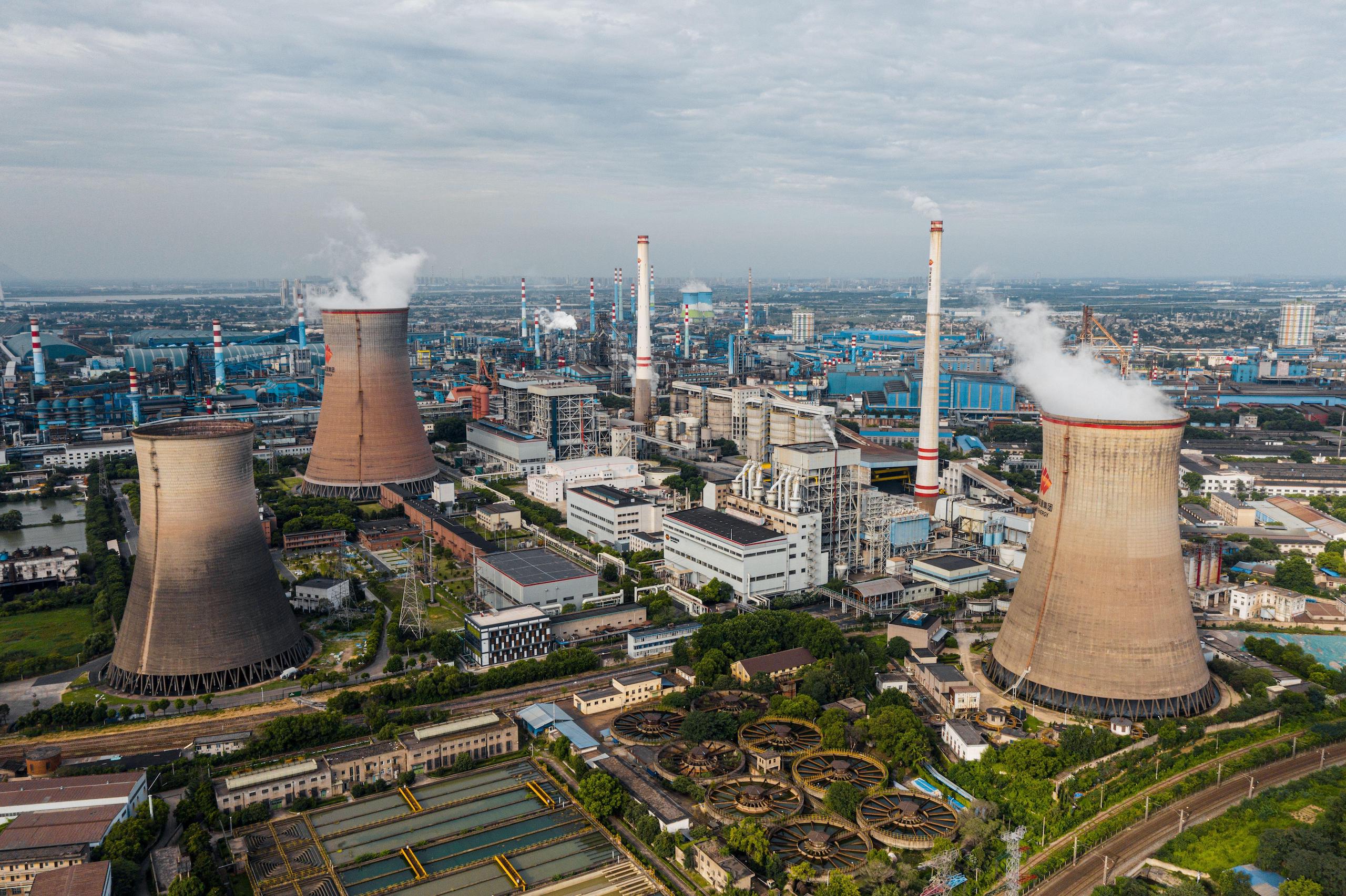 <p>Qingshan coal-fired power plant in Wuhan, south-east China (Image: Wirestock / Alamy)</p>