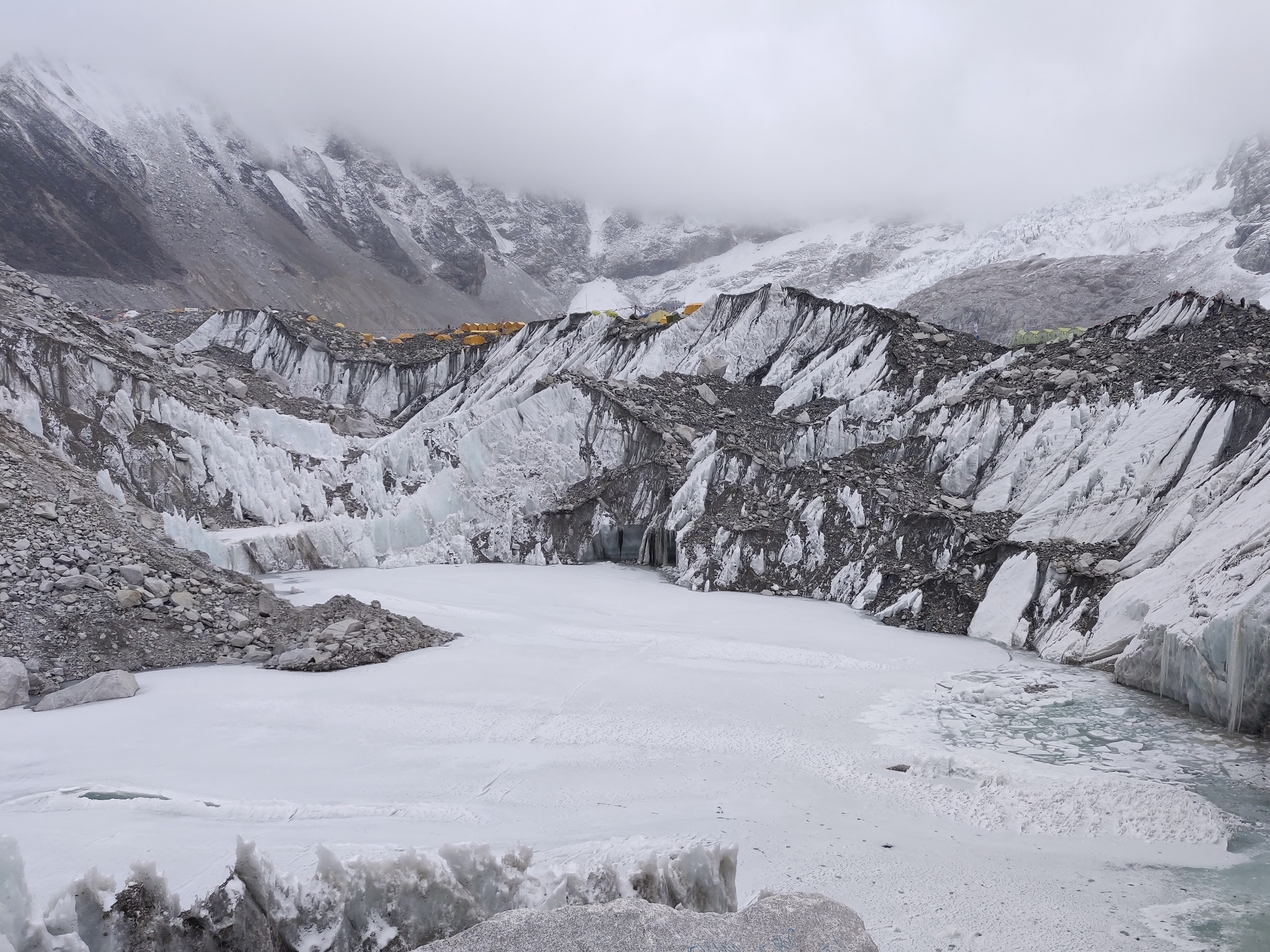 icy supraglacial lake