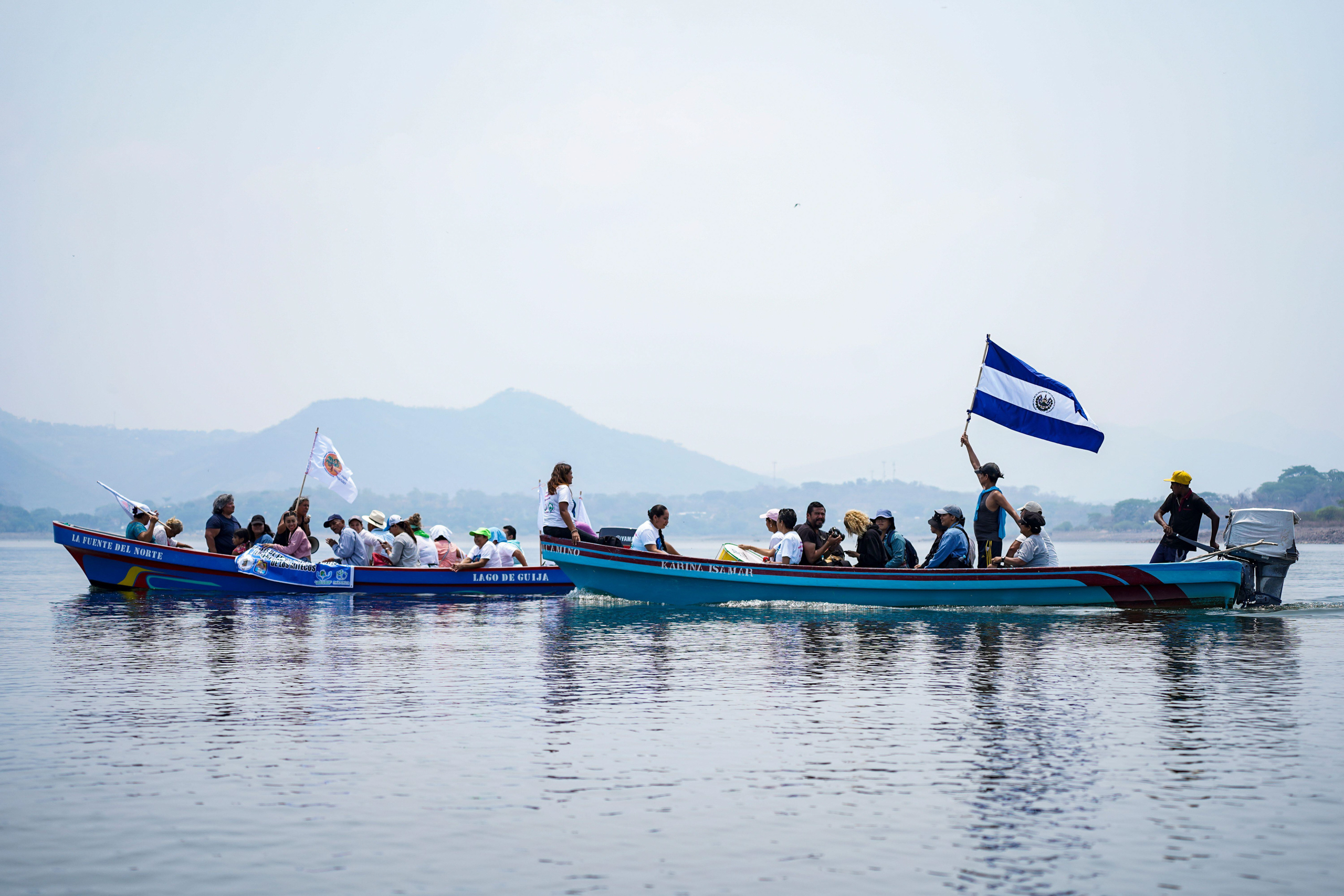 Ativistas ambientais protestam contra projetos de mineração no Lago Güija