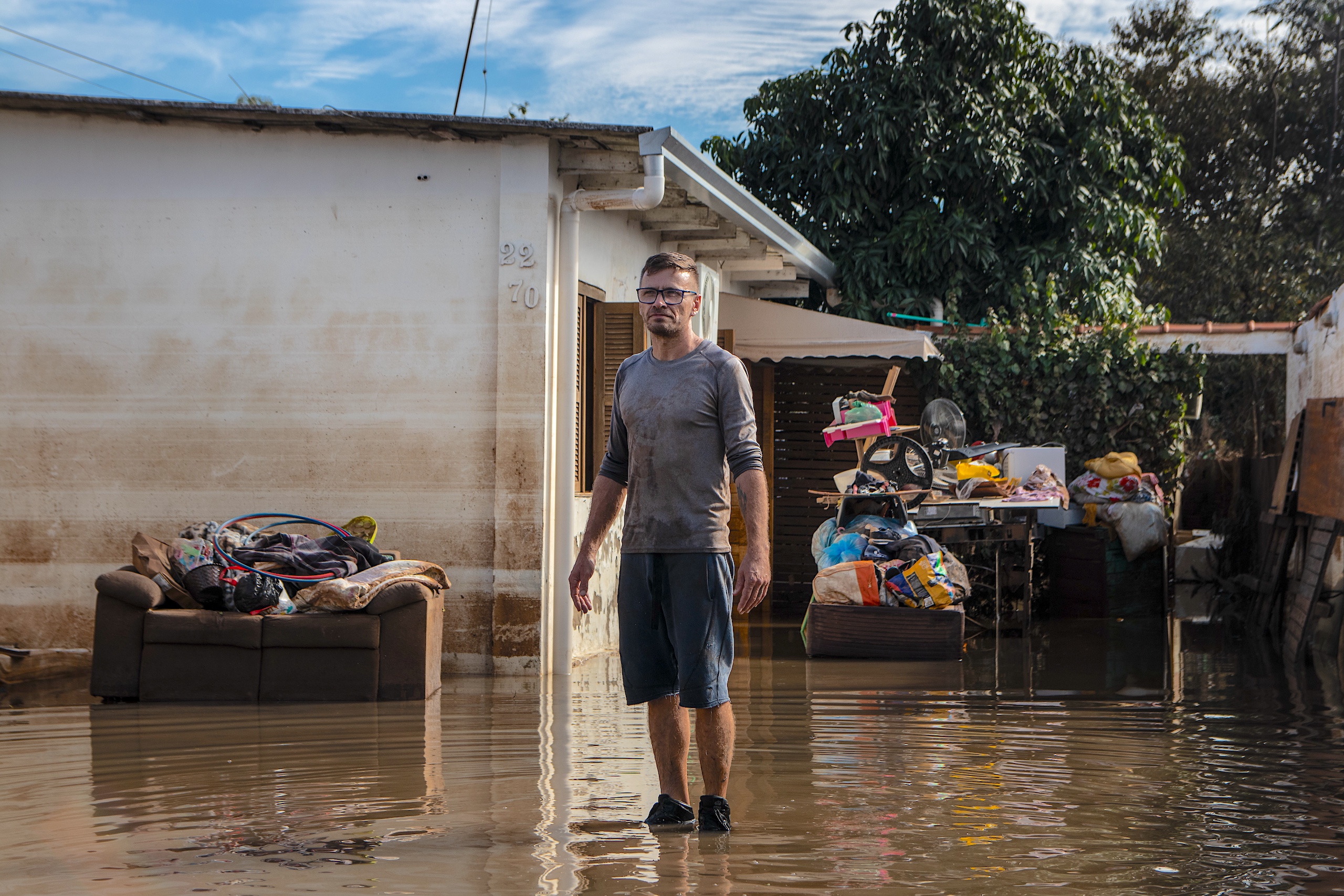 <p>Adenir Ferri, one of the two million people affected by devastating floods in the state of Rio Grande do Sul, Brazil, in 2024. Two international courts have issued opinions outlining that states have a duty to repair the damage resulting from their failure to fulfil climate obligations (Image: <a href="https://flic.kr/p/2pRap8p">Thales Renato</a> / <a href="https://www.flickr.com/people/midianinja">Mídia NINJA</a>, <a href="https://creativecommons.org/licenses/by-nc/2.0/deed.pt-br">CC BY NC</a>)</p>