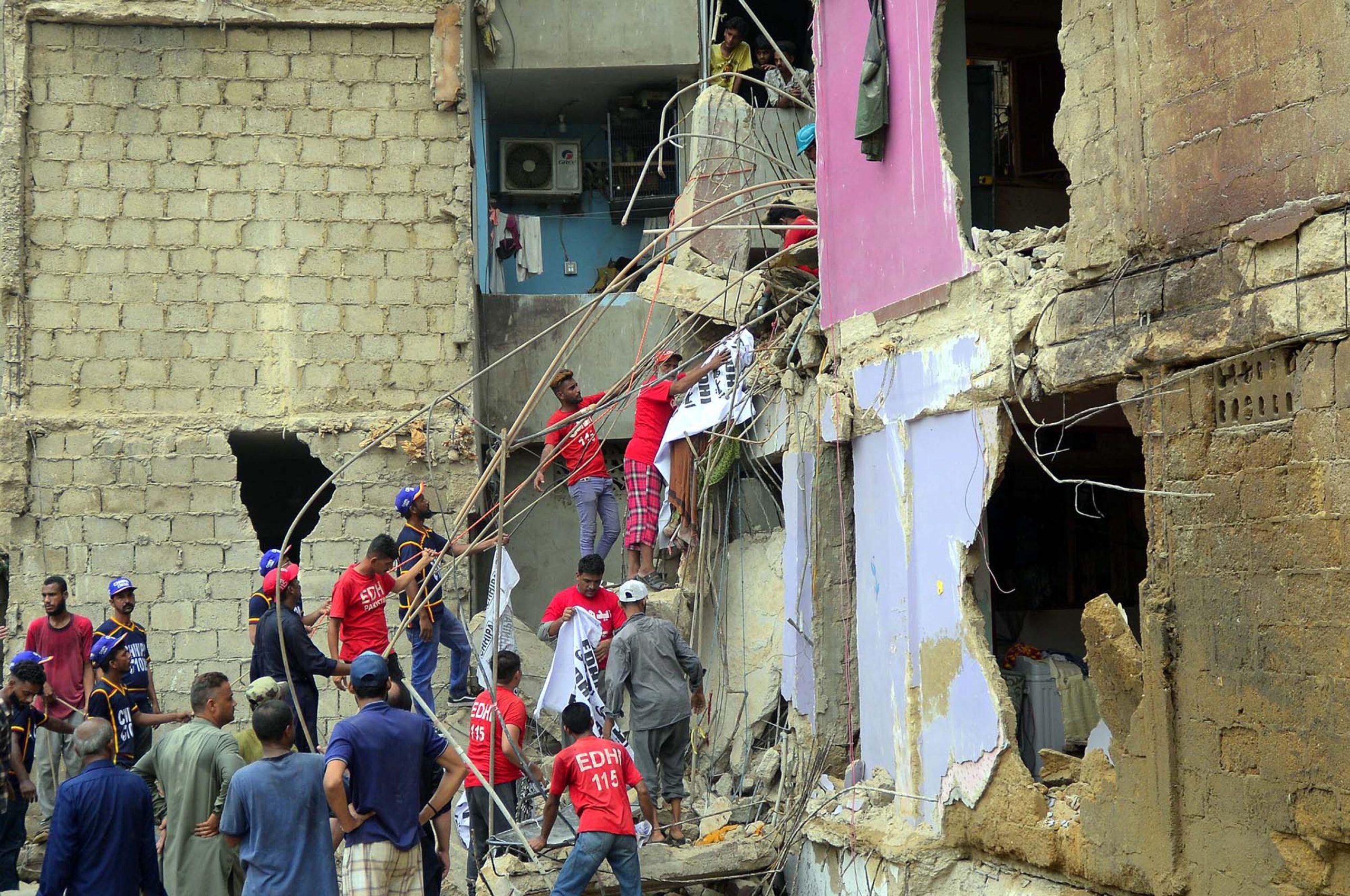 <p>The collapse of a residential building in Karachi’s Lyari area in July 2025 raised concerns over the city’s poor construction standards and its preparedness for seismic events (Image: Pakistan Press International / Alamy)</p>