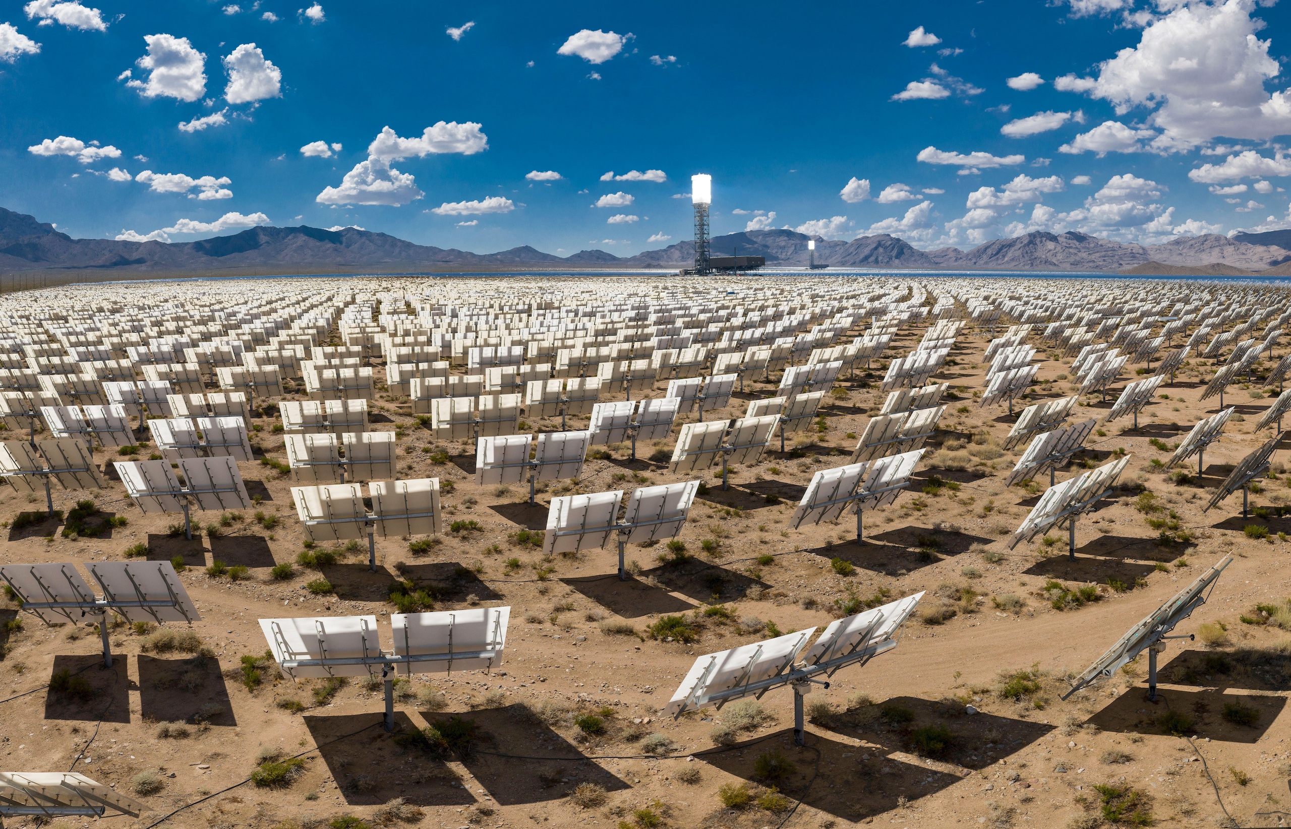 <p>The Ivanpah concentrated solar power plant in southern California’s Mojave Desert. The US state has raised its renewable energy targets several times since 2002 (Image: Cavan Images / Alamy)</p>
