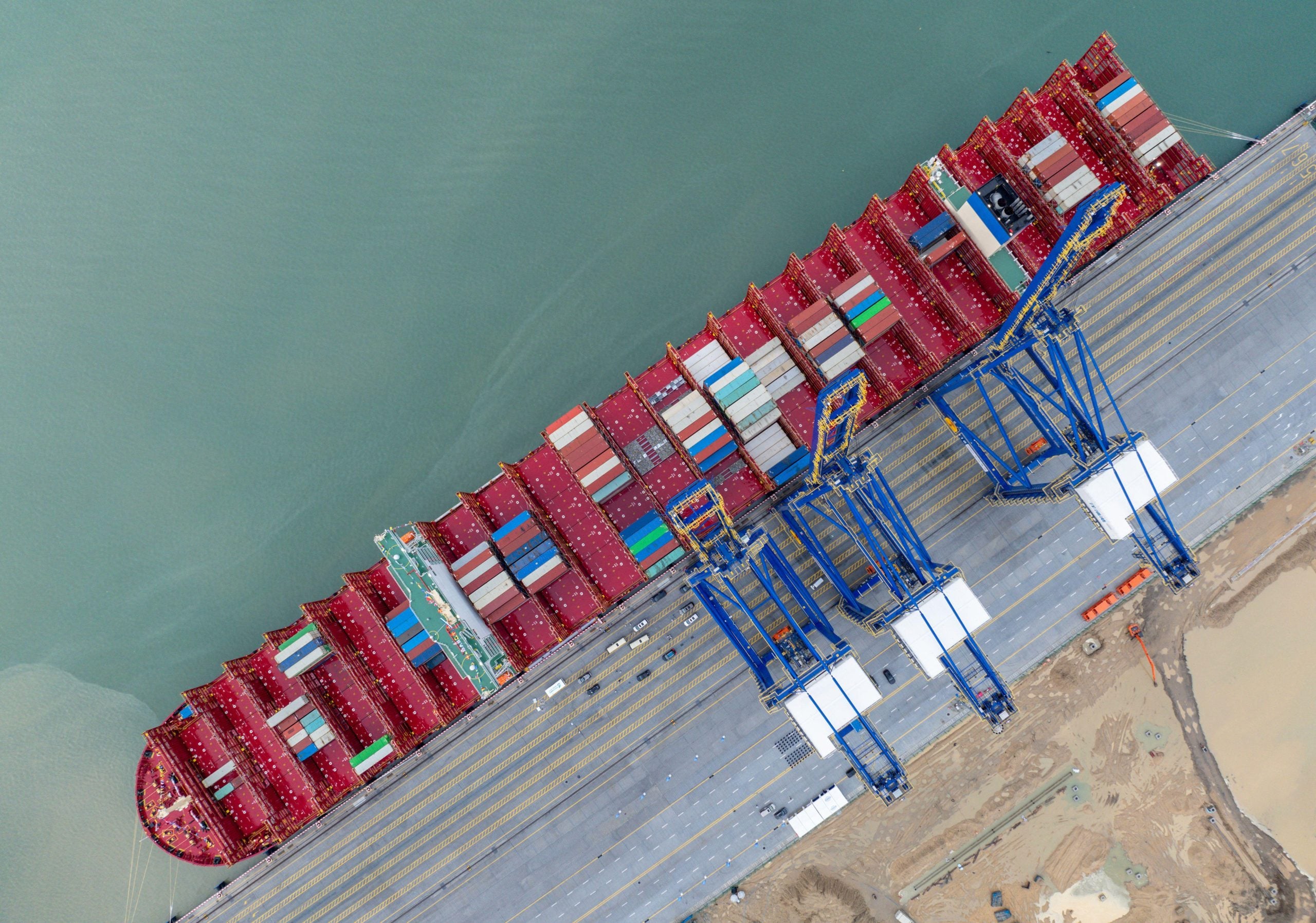 <p>China has the potential to become a hub for refuelling cargo vessels with cleaner fuel such as methanol and ammonia (Image: Luo Yunfei / Alamy)</p>