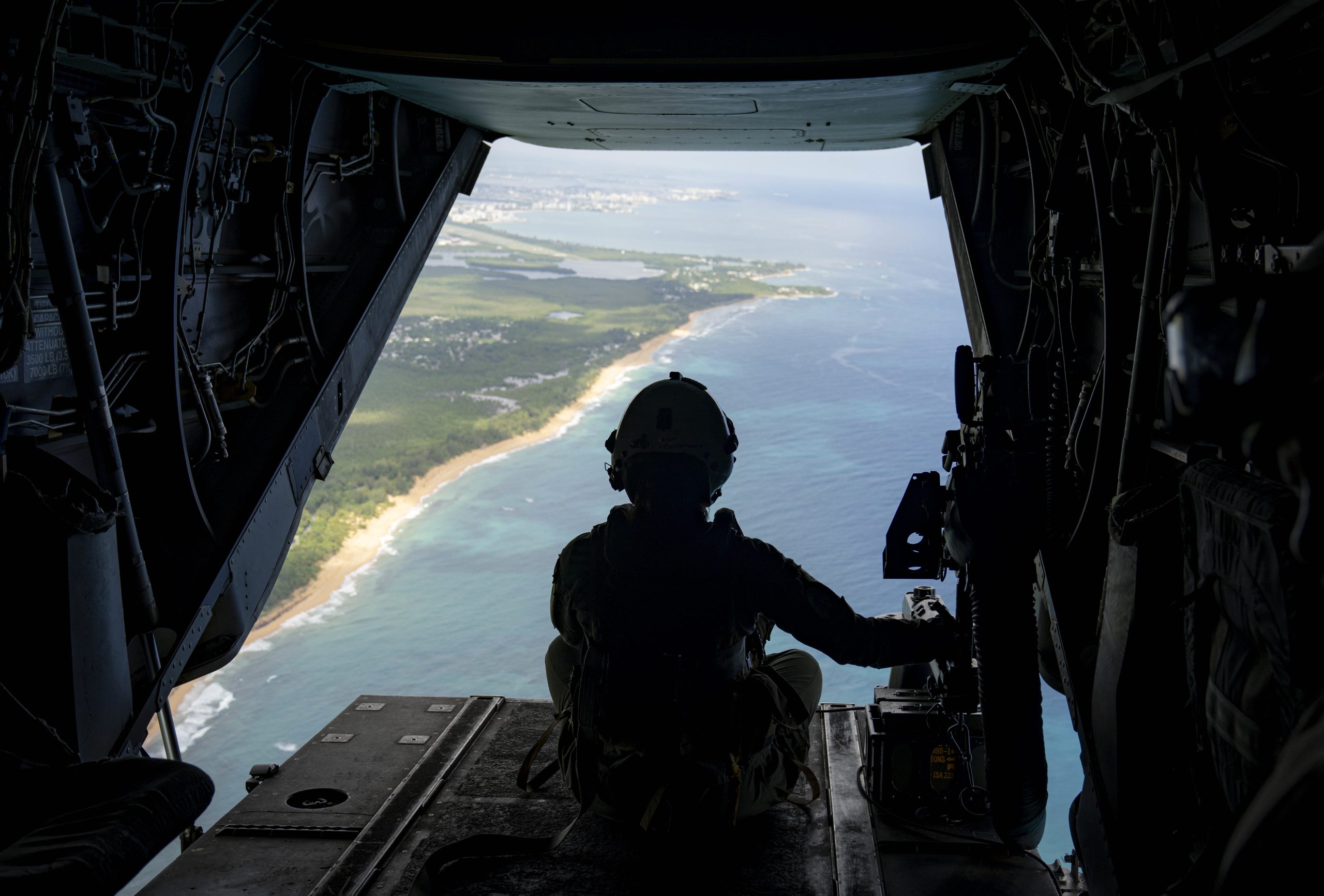 <p>US troops fly over the Caribbean Sea, September 2025. Nearly two months after its forces kidnapped the Venezuelan president, the White House launched an offensive against Iran (Image: <a href="https://flic.kr/p/2rsigpE">Benjamin Applebaum</a> / <a href="https://www.flickr.com/people/thejointstaff/">Chairman of the Joint Chiefs of Staff</a>, <a href="https://creativecommons.org/licenses/by/4.0/deed.pt-br">CC BY</a>)</p>