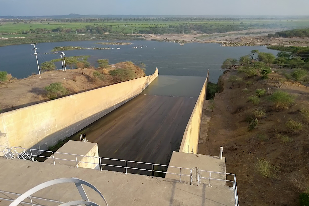 large water reservoir