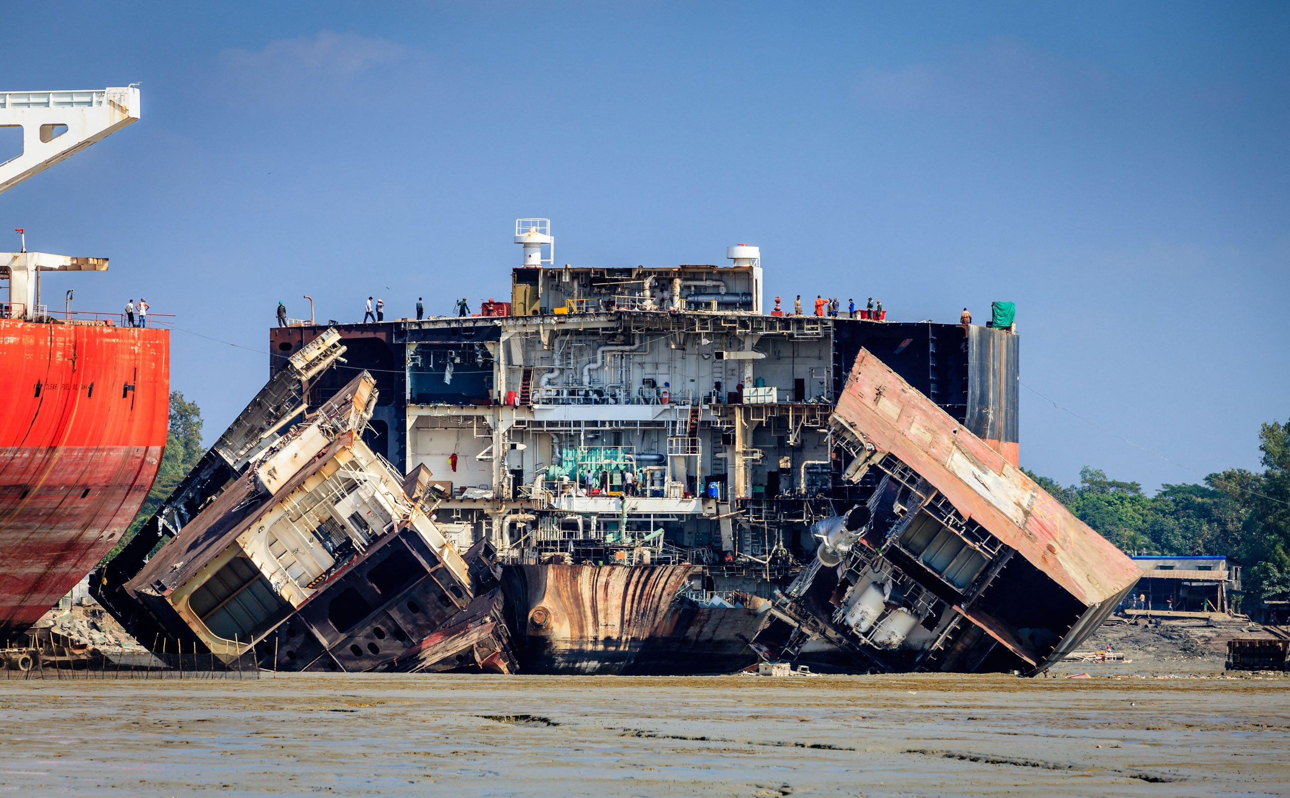 broken down ship