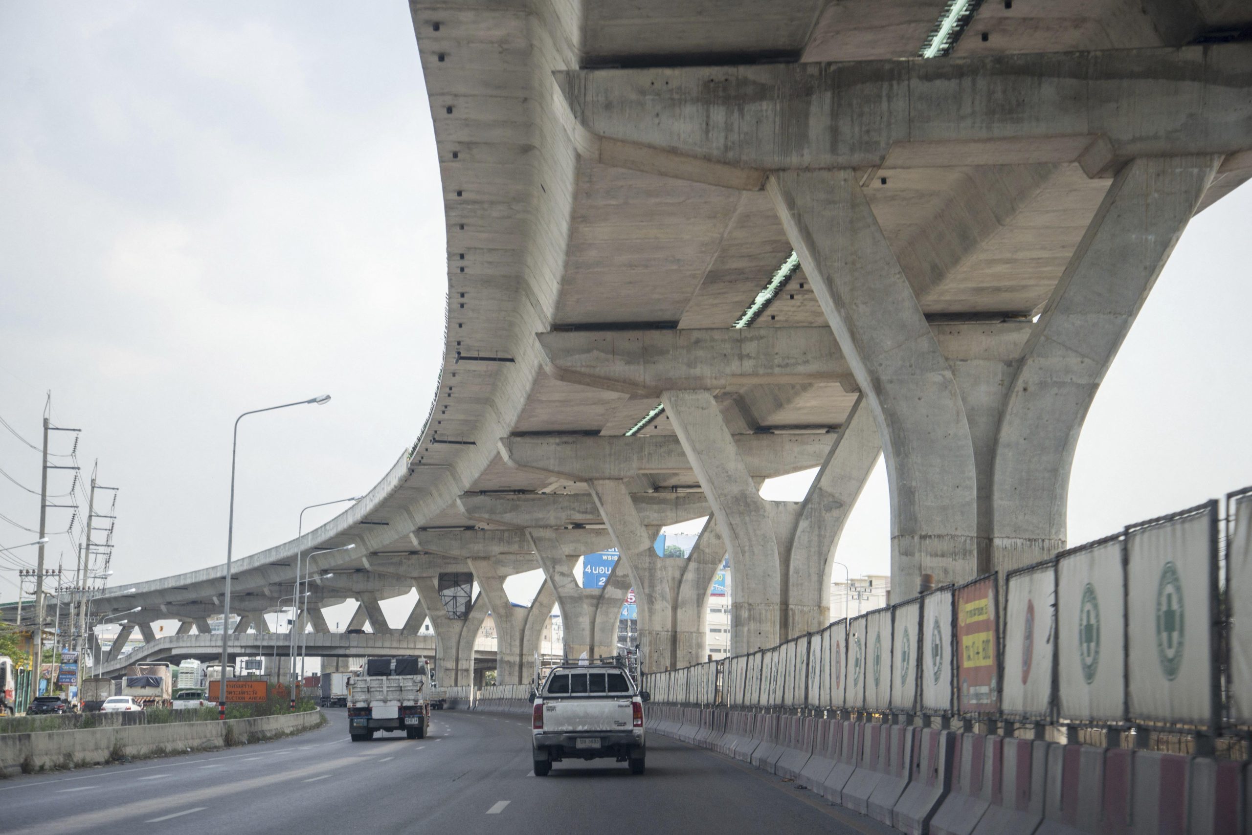<p>Construction site of the high-speed railway between Hua Hin and Bangkok in Thailand, photographed in 2022 (Image: imageBROKER.com / Alamy)</p>